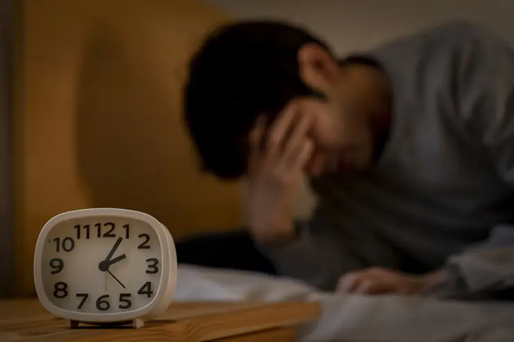 Always Waking Up at 3–4 AM? 4 Possible Health-Related Causes