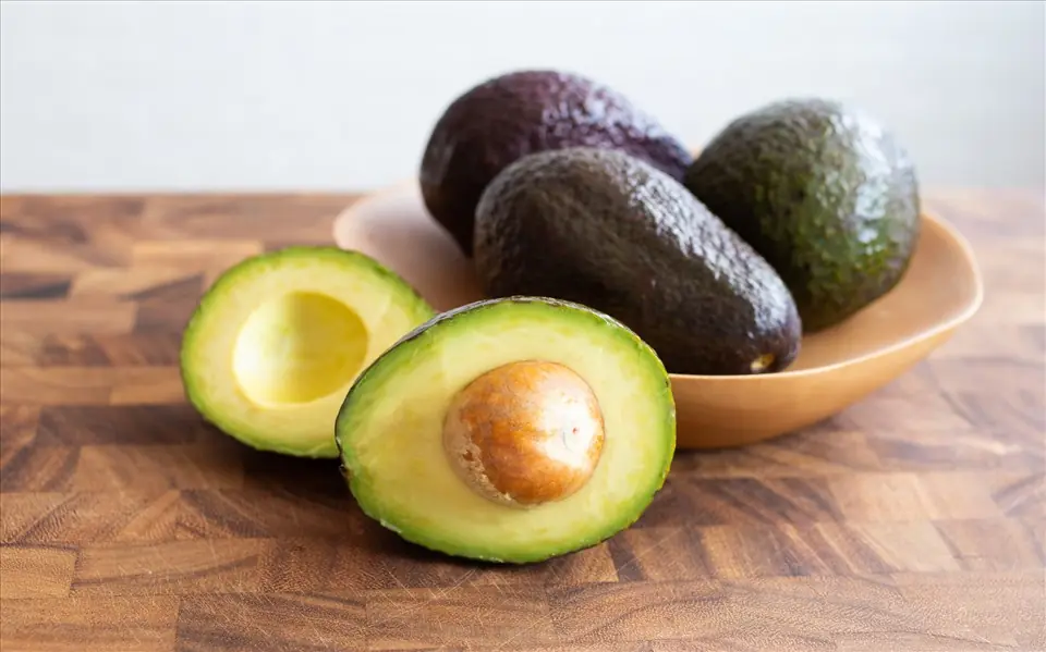5 GROUPS WHO MAY WANT TO AVOID AVOCADOS—EVEN IF THEY LOVE THEM