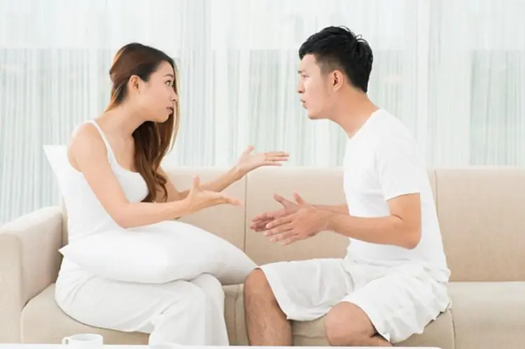 Most Couples Miss These 6 Surprising Divorce Warning Signs