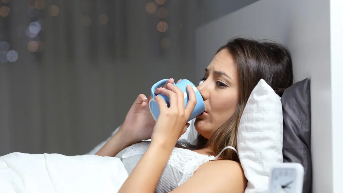 Doctors Warn: Two Popular Bedtime Drinks May Disrupt Your Health More Than You Think