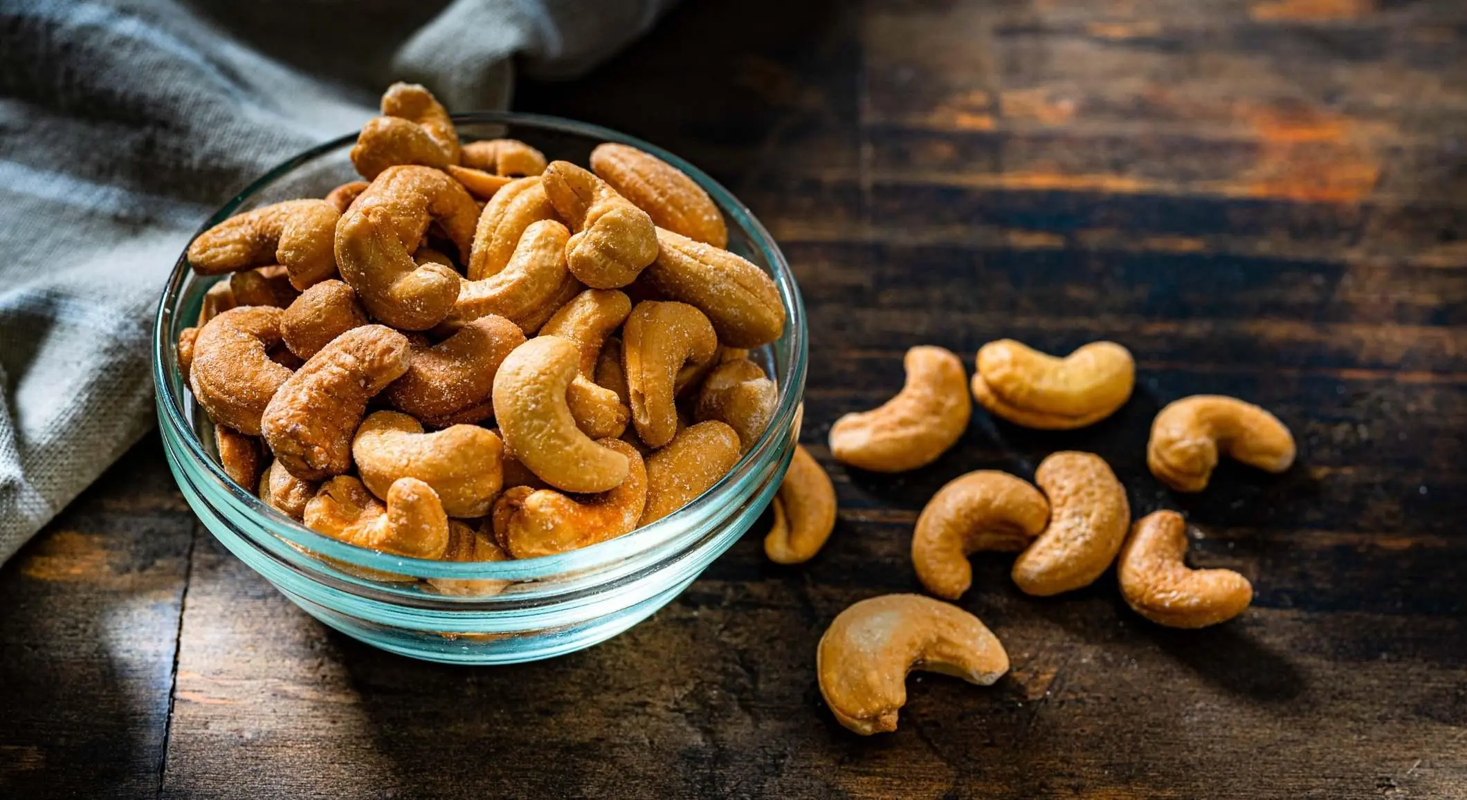 Doctors reveal that eating cashews causes ...See more