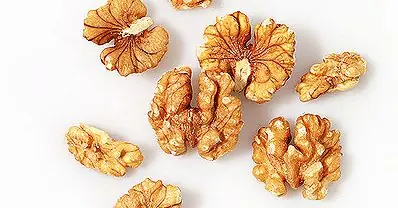 Love Peanuts? Here’s What Doctors Say Could Happen When You Eat Them Regularly
