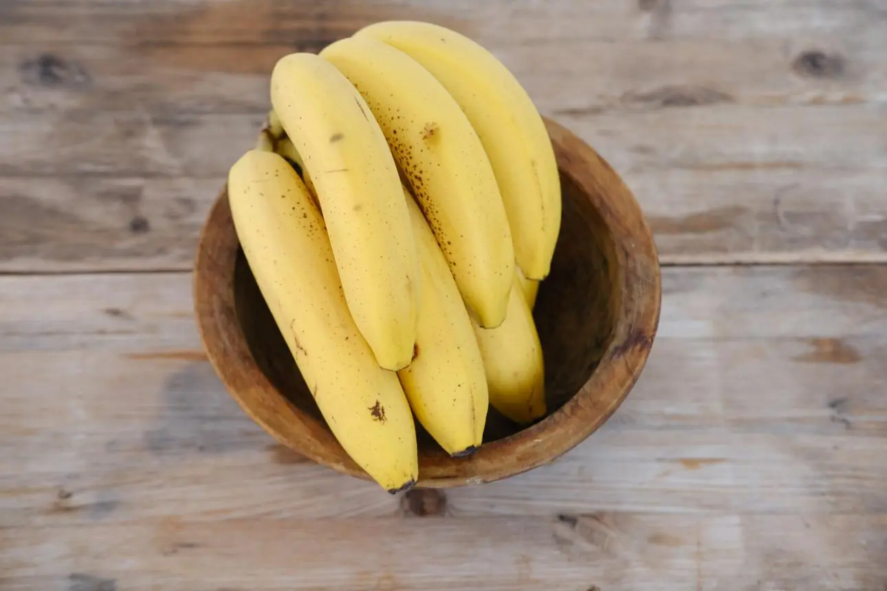 Doctors Explain: Why Eating Bananas After 60 May Support Healthy Aging