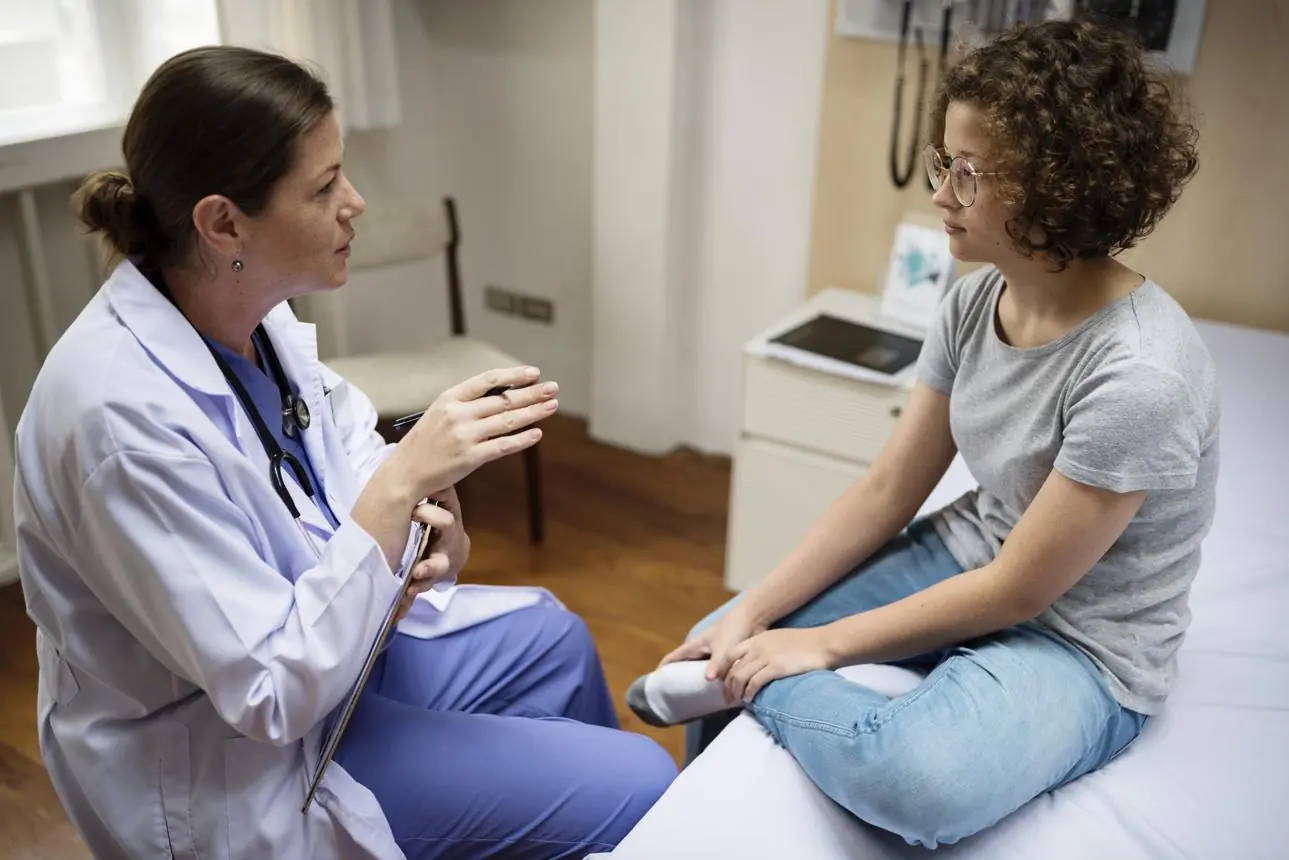 A 22-Year-Old Woman Noticed Tea-Colored Urine — The Unexpected Diagnosis That Followed