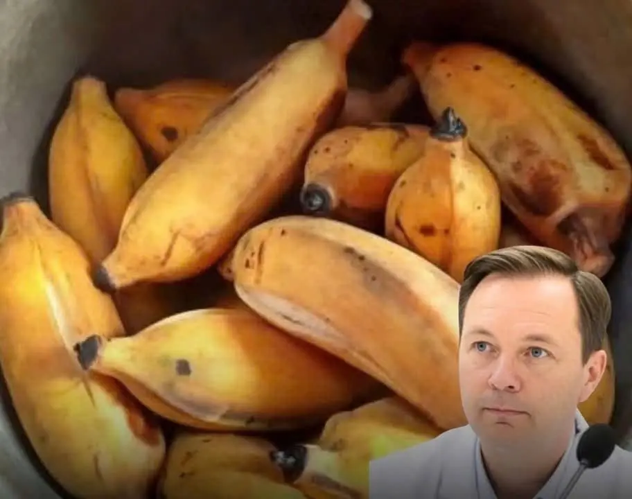 Over 60 and Eating Bananas Daily? Here's What Experts Say Could Happen
