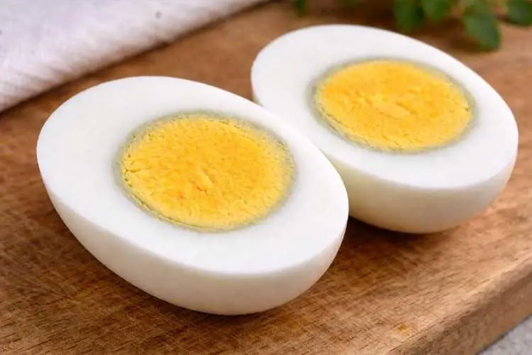 Why Do Hard-Boiled Eggs Get a Green Ring Around the Yolk? The Science Behind the Strange Color