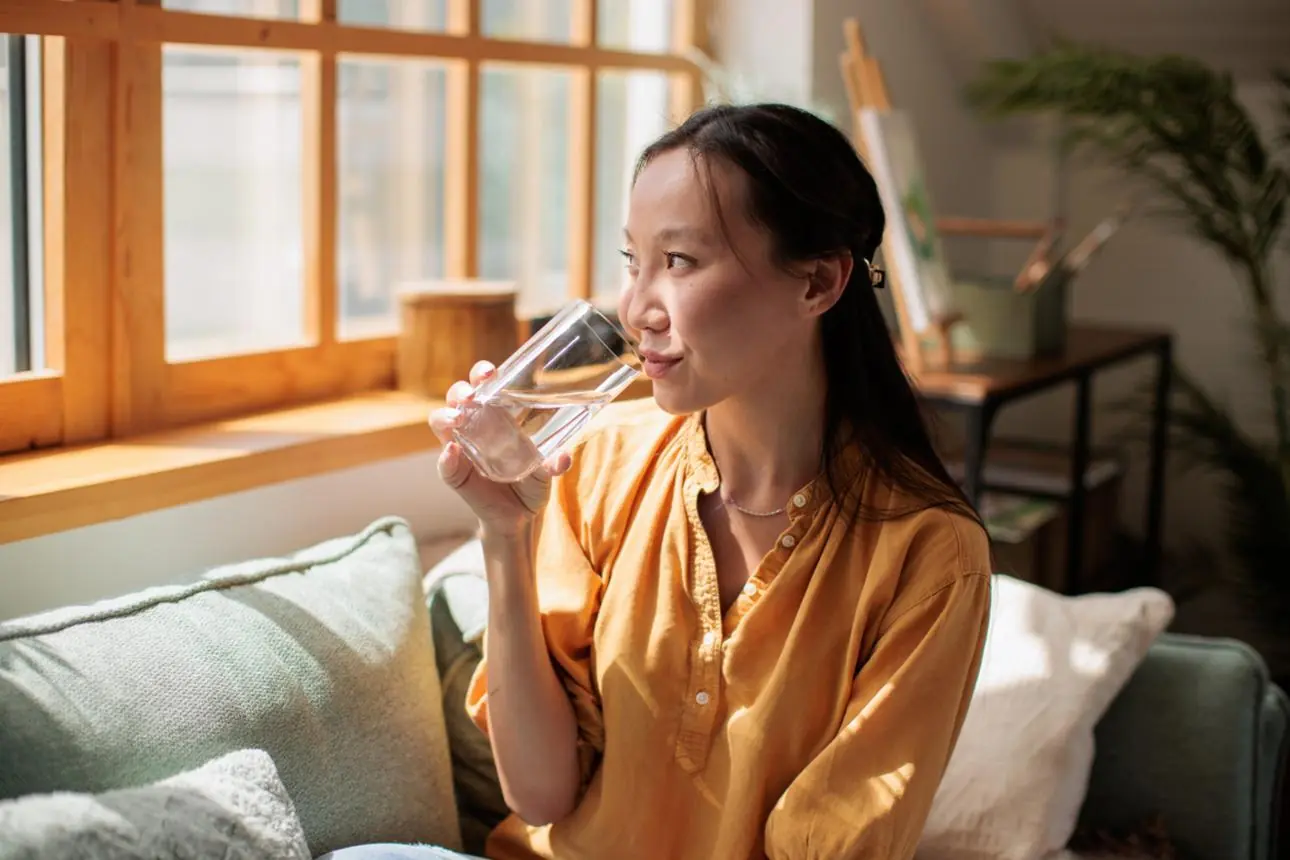 Why Many People Start Their Day With a Glass of Water