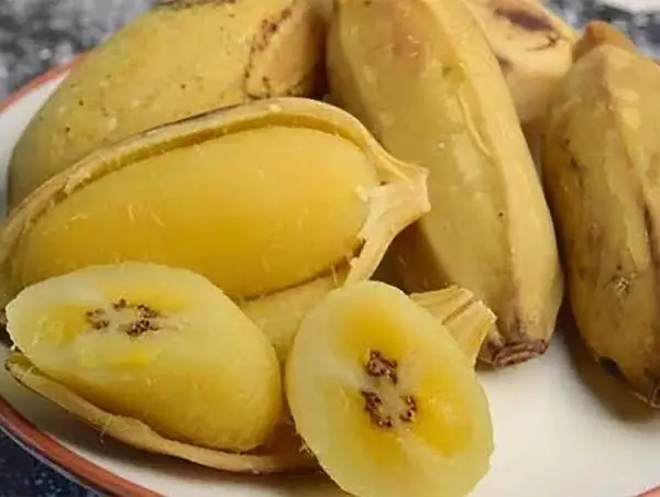 What Happens When You Eat Boiled Bananas Every Day for a Week?