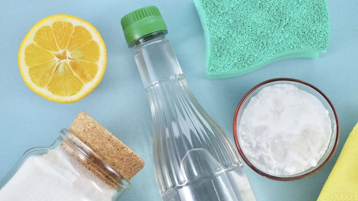 Try Mixing White Vinegar With Fabric Softener for These Useful Home Hacks