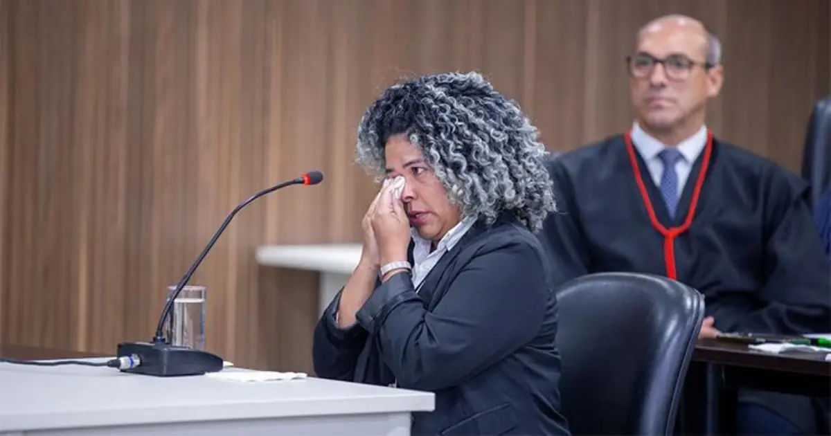 The Lawyer Hadn’t Read the File — Then the Judge Saw Her Cry
