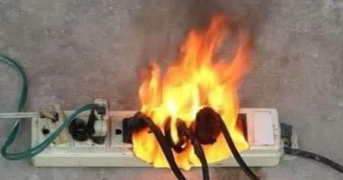 15 things you should never plug into a power strip, especially the first