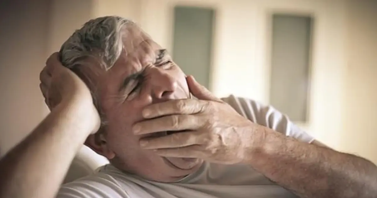 Frequent Yawning Could Be a Warning Sign Your Body Is Sending You