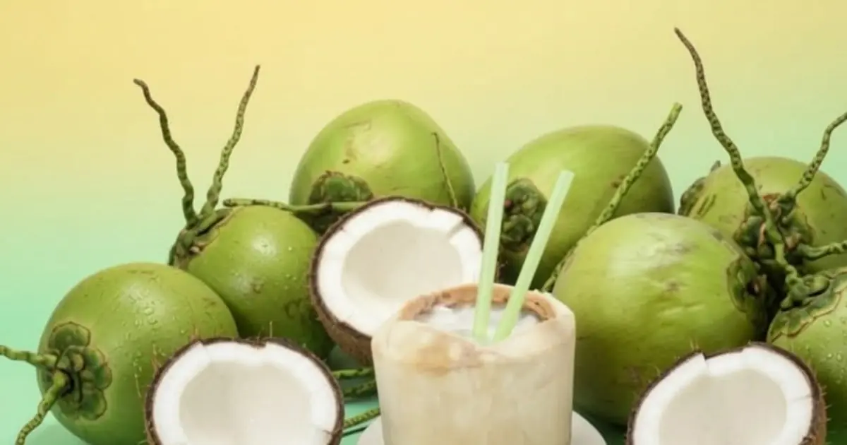 Think Coconut Water Is Always Healthy? These 6 People Should Be More Careful