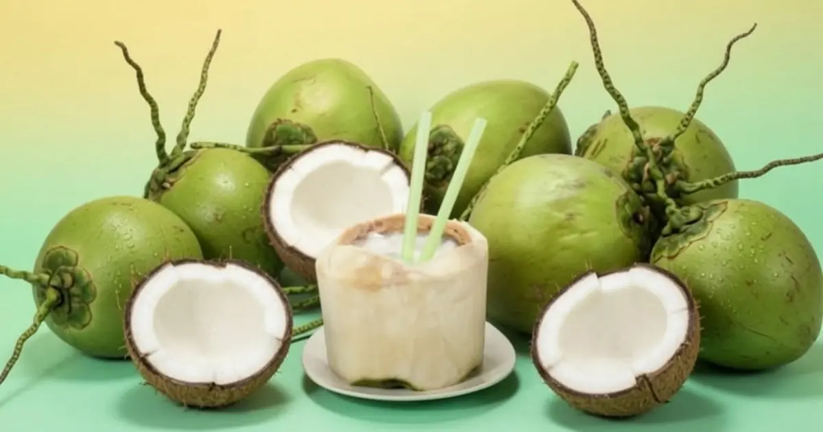 Think Coconut Water Is Always Healthy? These 6 People Should Be More Careful