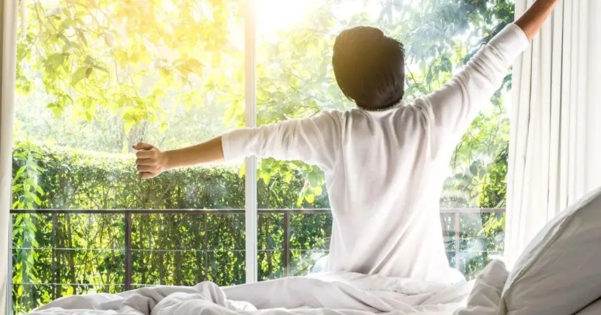 Warning: If You Always Sleep on Your Right Side, Here’s What You Should Know