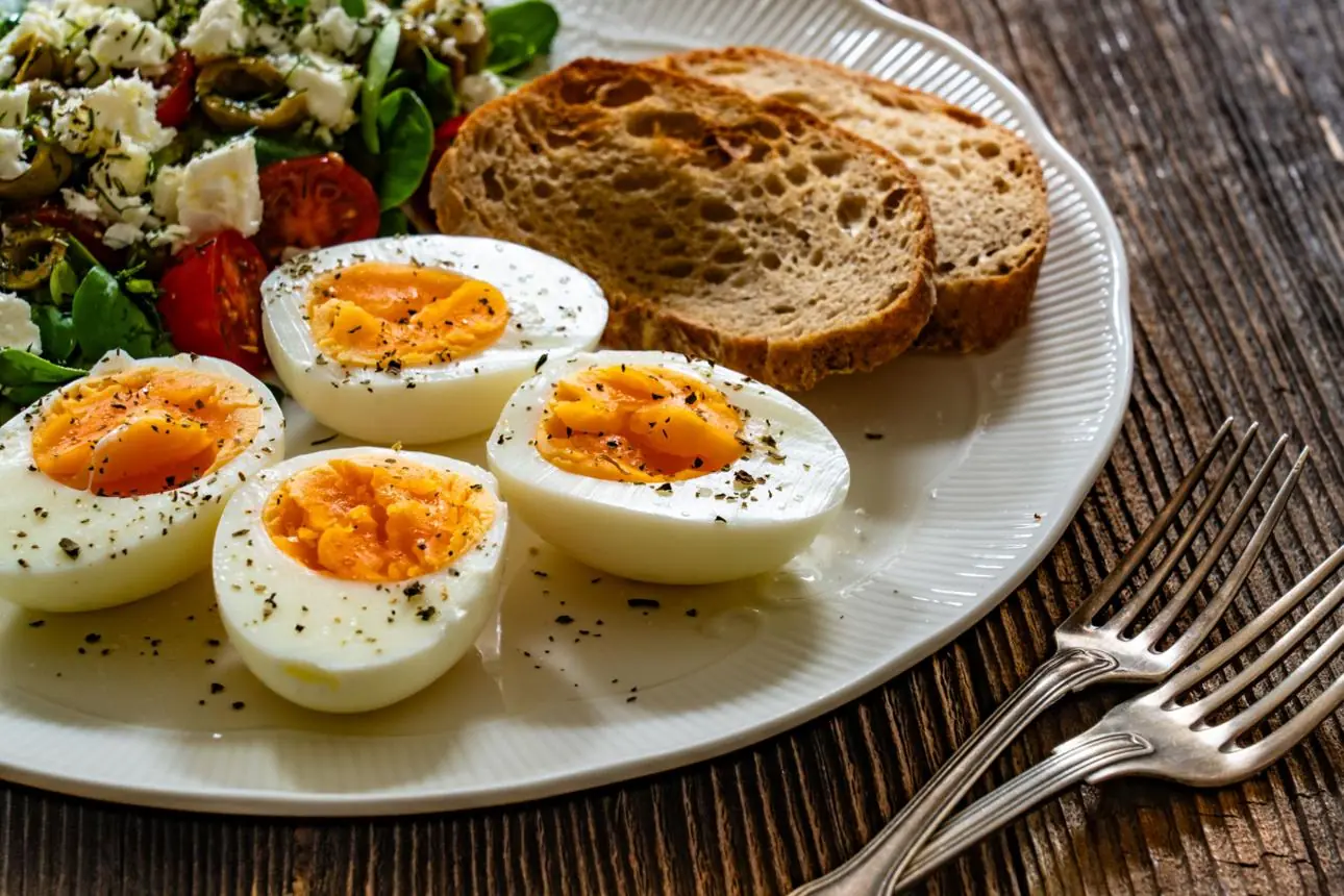 Doctors Reveal What Really Happens When You Eat Boiled Eggs in the Morning
