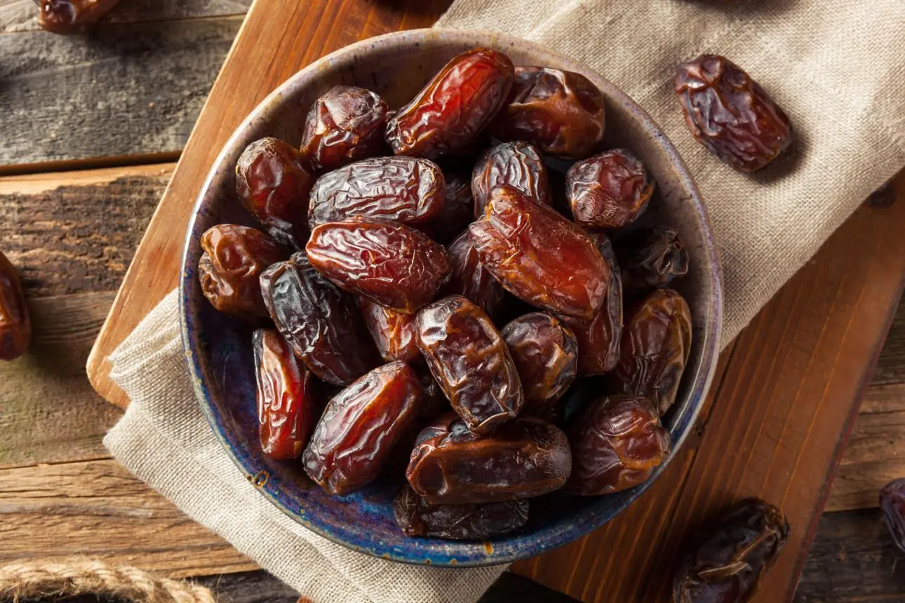 What Happens When You Eat Three Dates a Day? The Surprising Health Benefits Explained