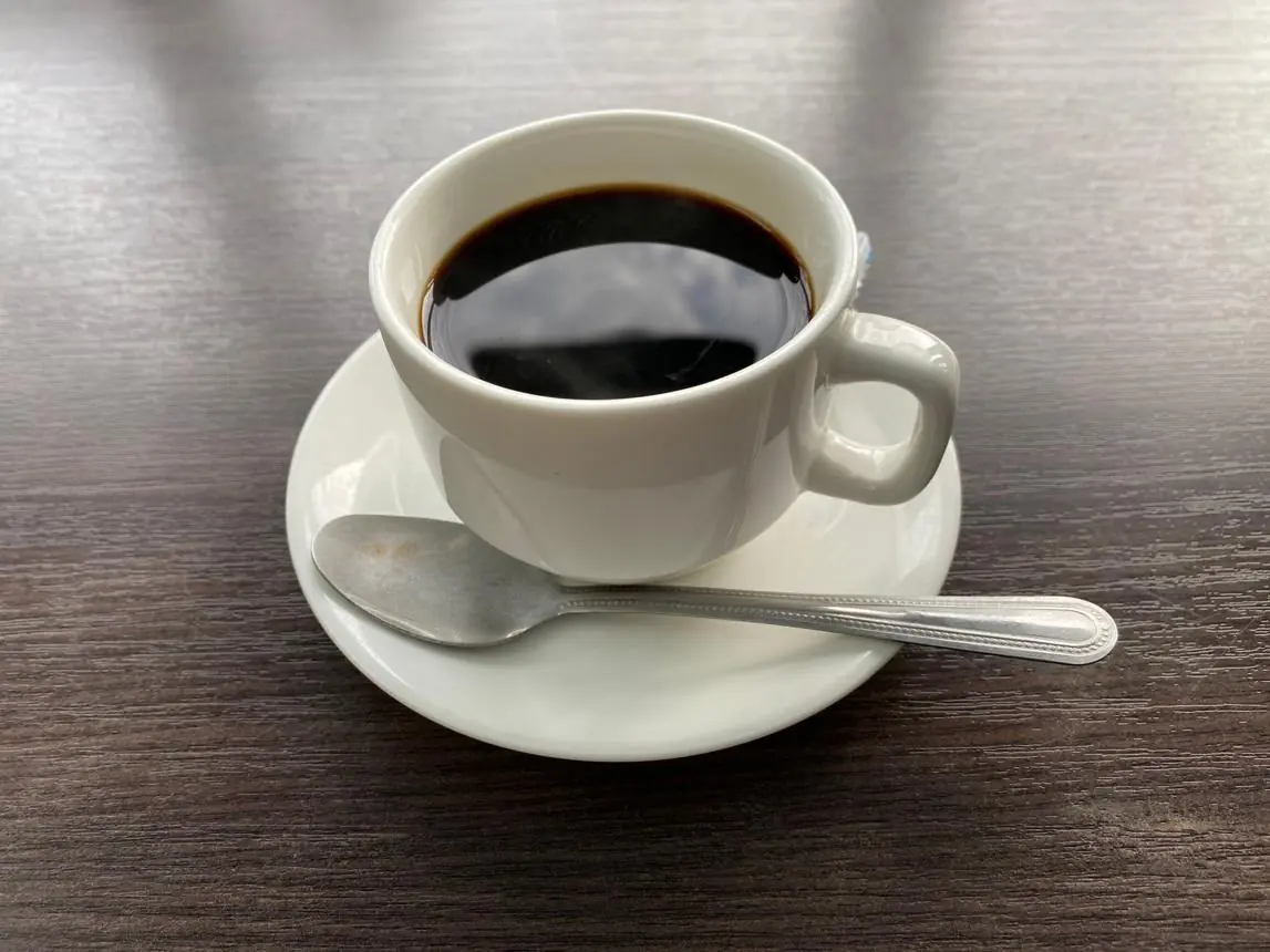 54-Year-Old Woman Suffers a Sudden Stroke Overnight: Doctors Highlight Two Drinks to Limit Before Bed