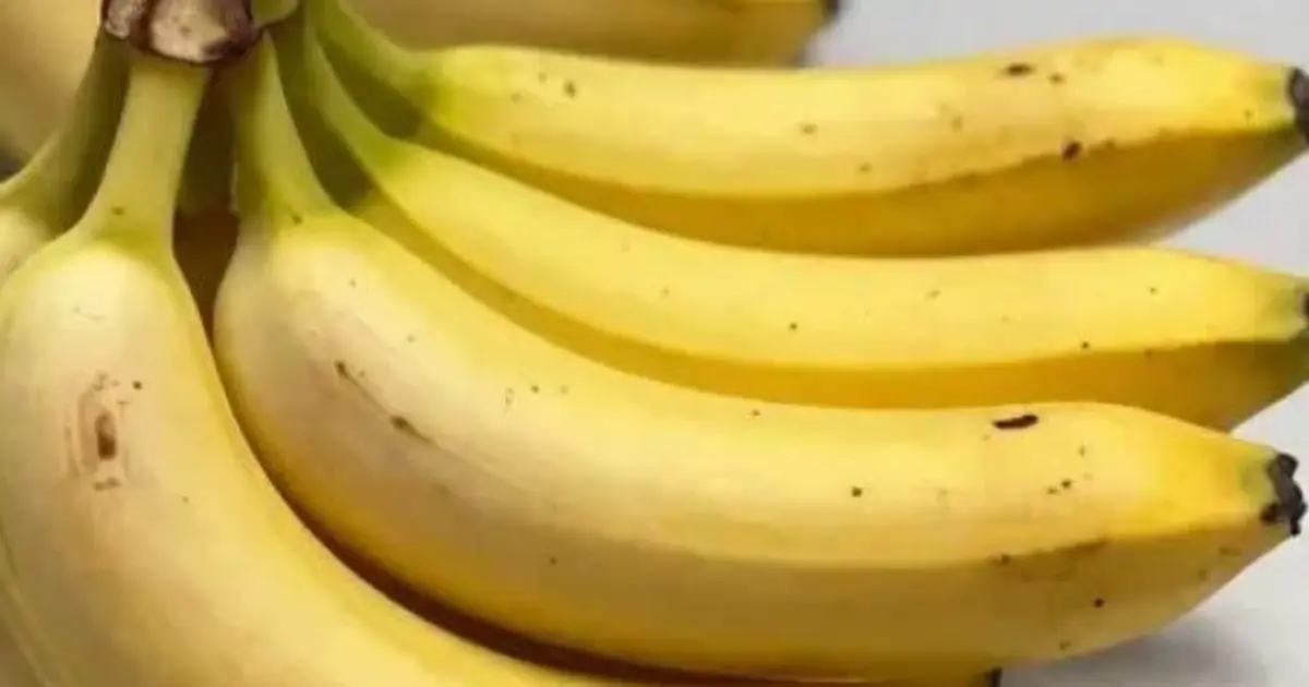 If you’re over 70, Doctors Reveal That Eating Bananas Causes .... See more