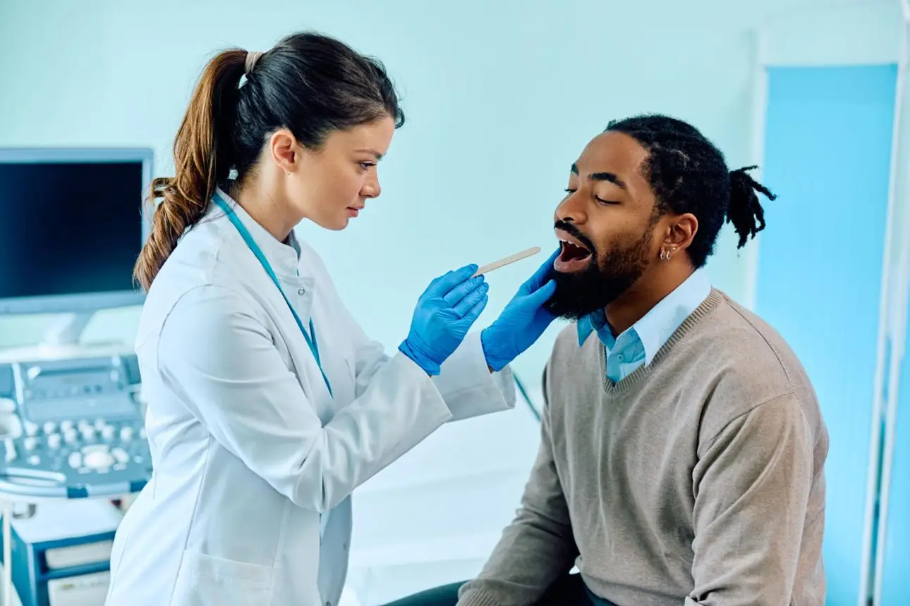 Why Do These “Little White Stones” Appear in the Mouth and Smell So Bad?