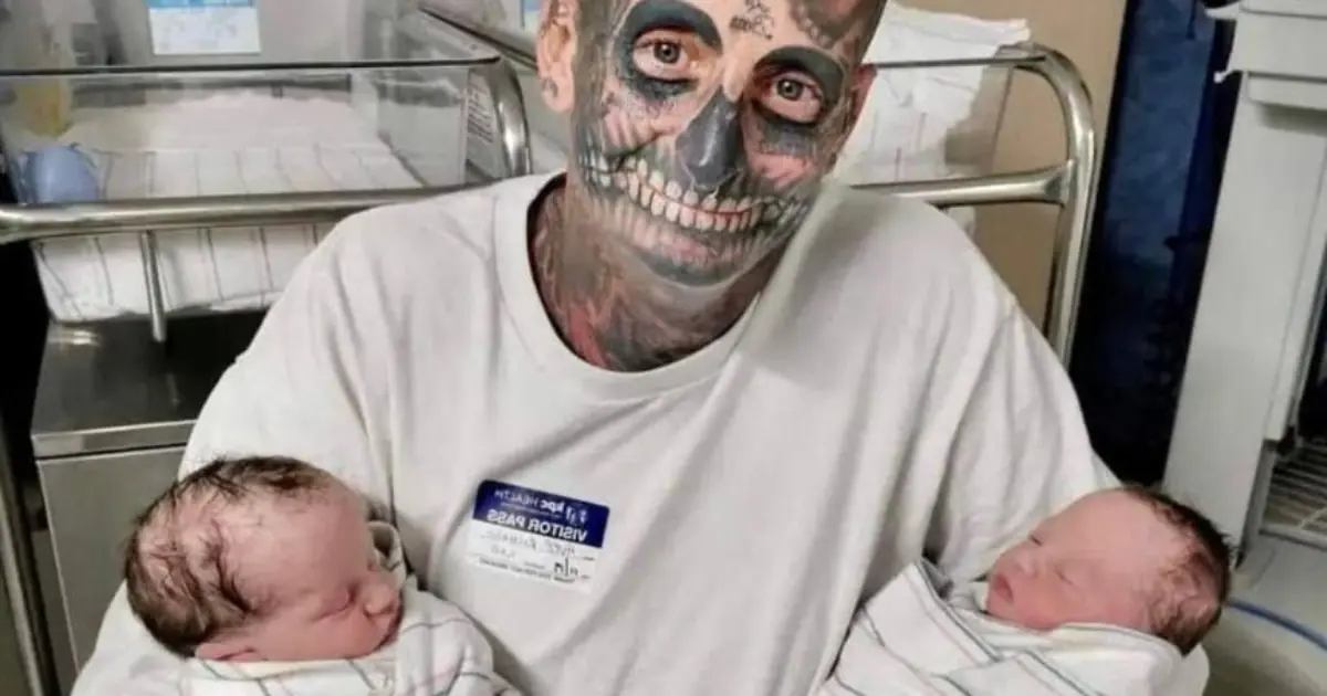 Dad With 240 Tattoos Faces Backlash As People Think He Is A Horrible Father – Then His Wife Reveals The Truth