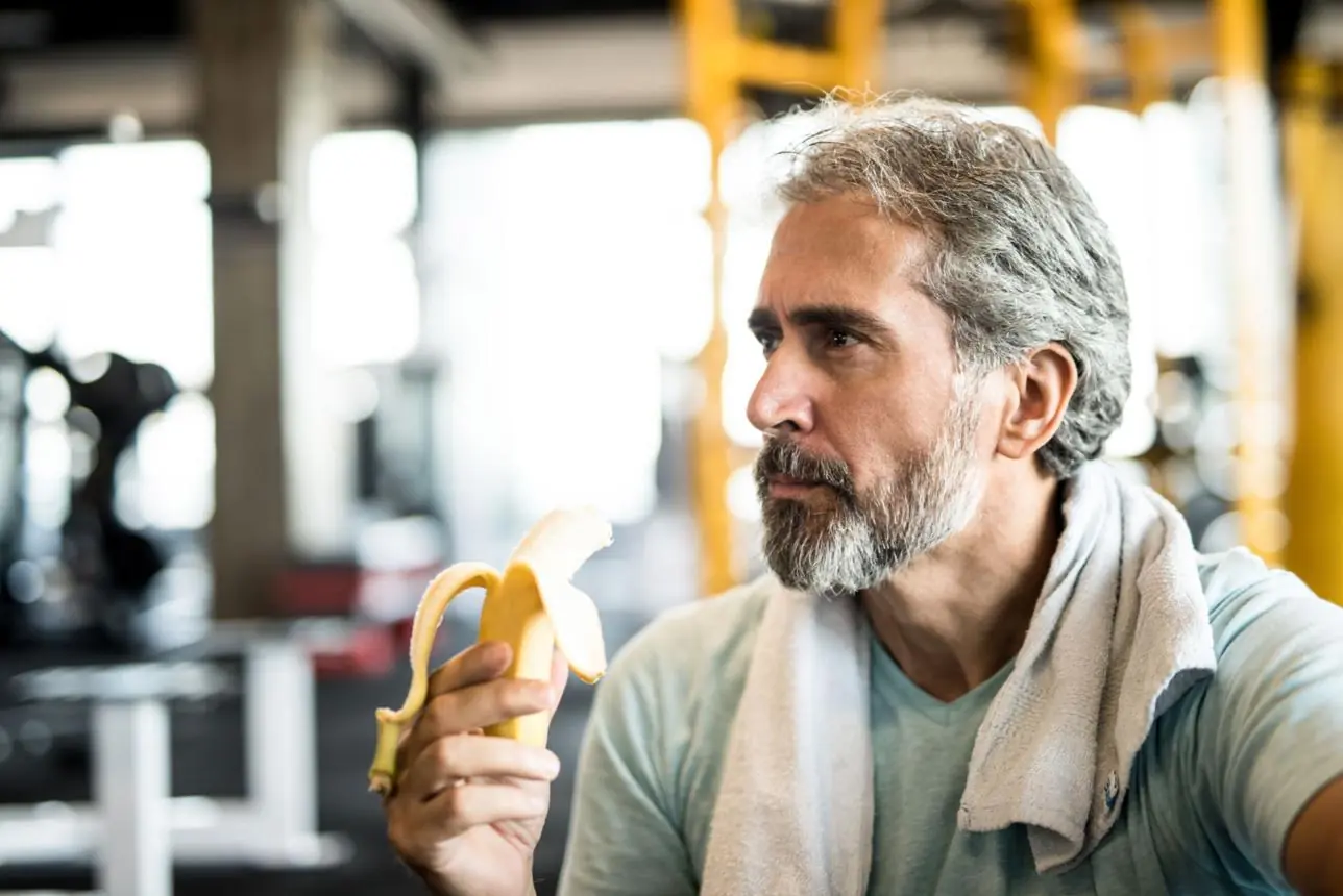 He Ate 2–3 Bananas Every Evening for a Year — Doctors Were Surprised by the Results