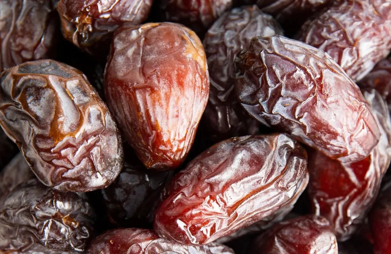The Healthiest Fruit on Earth? What Happens When You Eat Just 3 Dates a Day