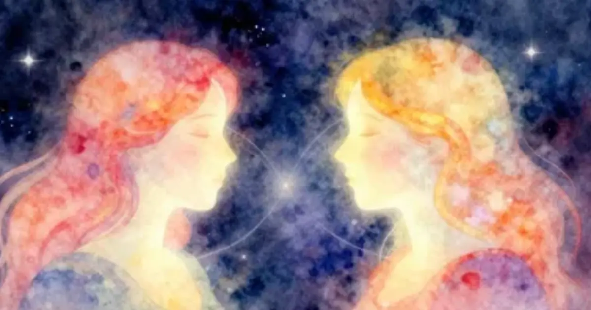 8 Signs Two Souls Share a Deep Connection, Even From Far Away
