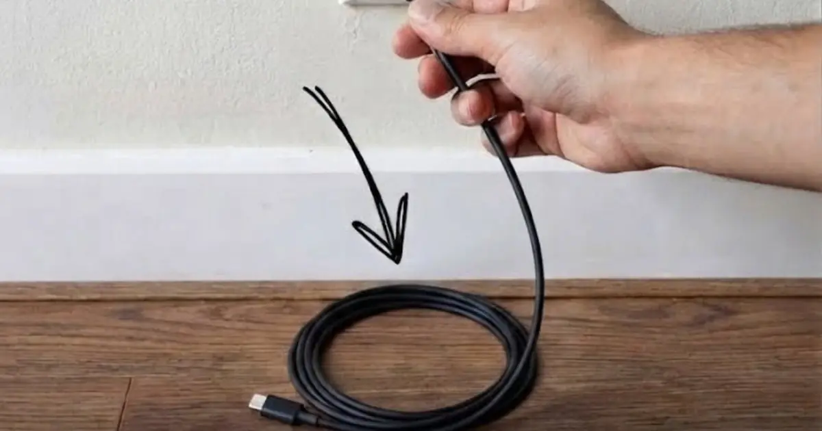 Why You Shouldn’t Leave Your Phone Charger Plugged In When It’s Not in Use...