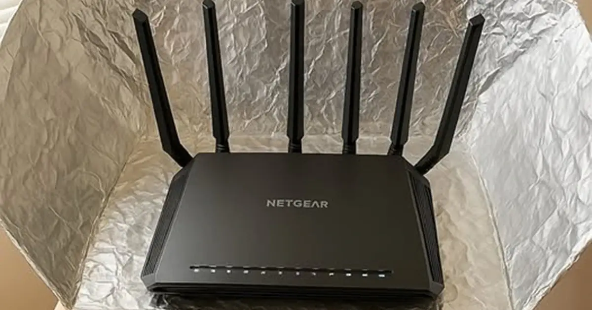 Should You Put Aluminum Foil Behind Your Router? Here’s What It May Do