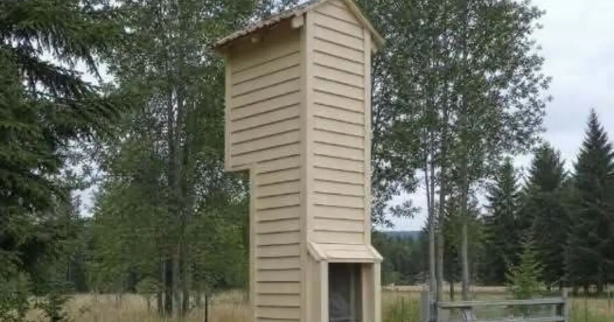 The “Blind Man’s Bend” Was a Nightmare for Drivers - Then a Simple Wooden Tower Offered a Surprising Solution
