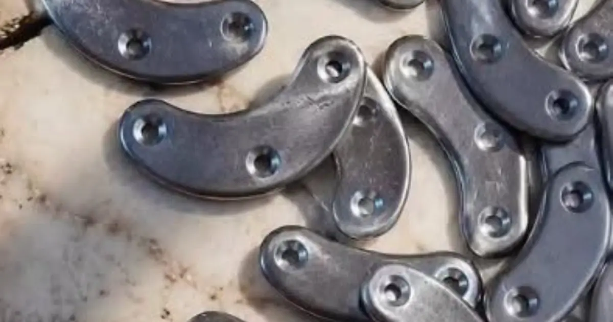 The Forgotten Objects Hidden in an Old Box: A Lesson From the Past