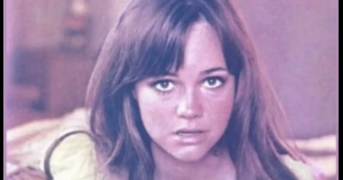 Sally Field Reveals Her Worst On-Screen Kiss and the Answer May Surprise You