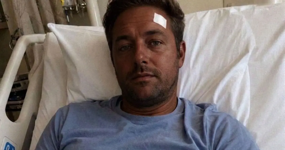 My Husband Was in a Minor Car Accident, So I Rushed to the Hospital—Then the Nurse Handed Me His Belongings and I Froze