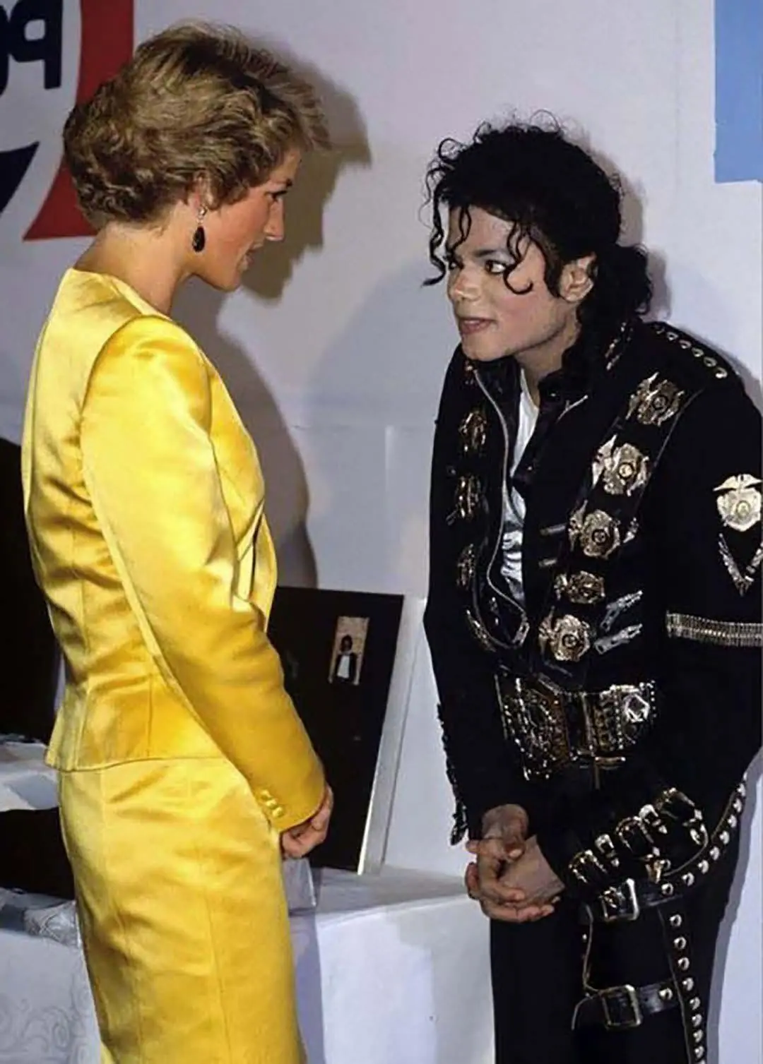 The Untold Story: Uncovering the Secrets of Diana and Michael Jackson's Relationship