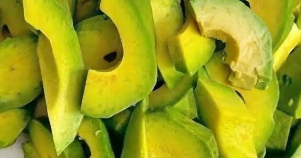 4 Groups of People Who May Need to Avoid or Limit Avocados