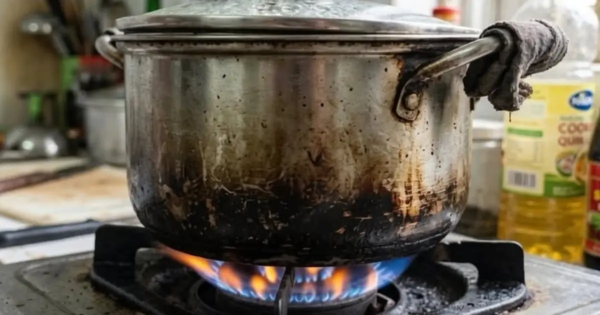 Man Left His Gas Stove On for 27 Days by Mistake—He Couldn't Believe What He Found When He Got Home