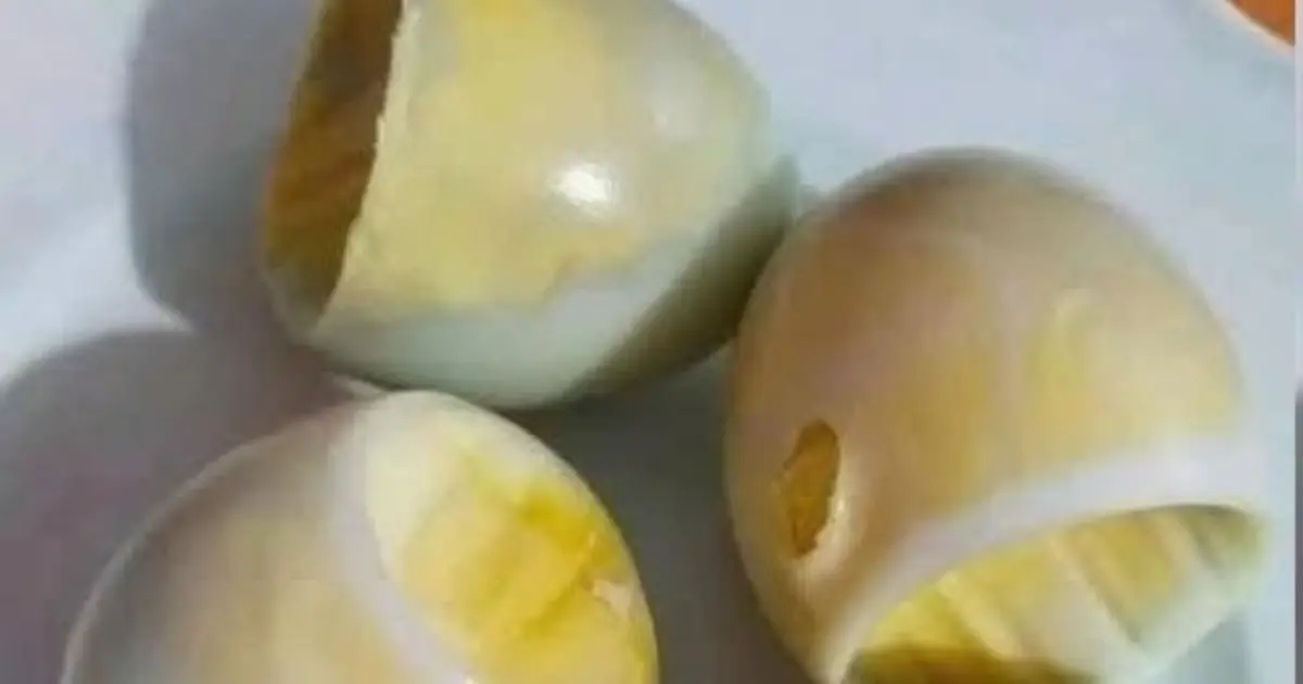 What Happens If You Accidentally Eat a Spoiled Egg?