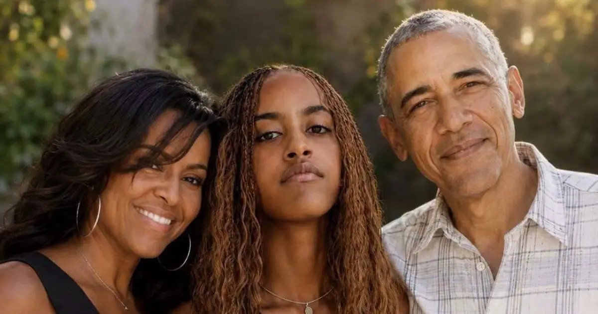 20 Minutes ago in Los Angeles , Malia Obama was confirmed as…. See more