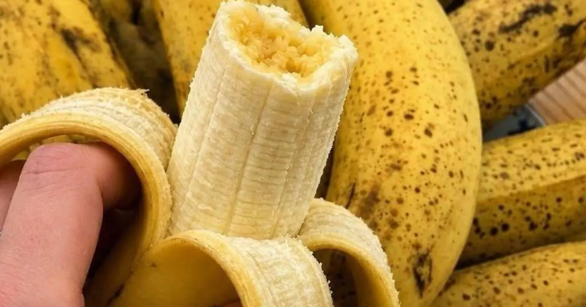 If You’re Over 50, Should You Eat a Banana Every Day? The Surprising Truth