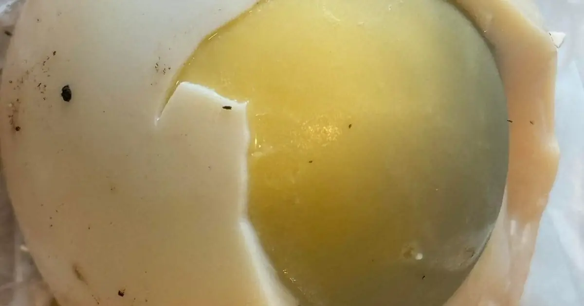 When You See a Green Ring Around an Egg Yolk, Here’s What It Really Means