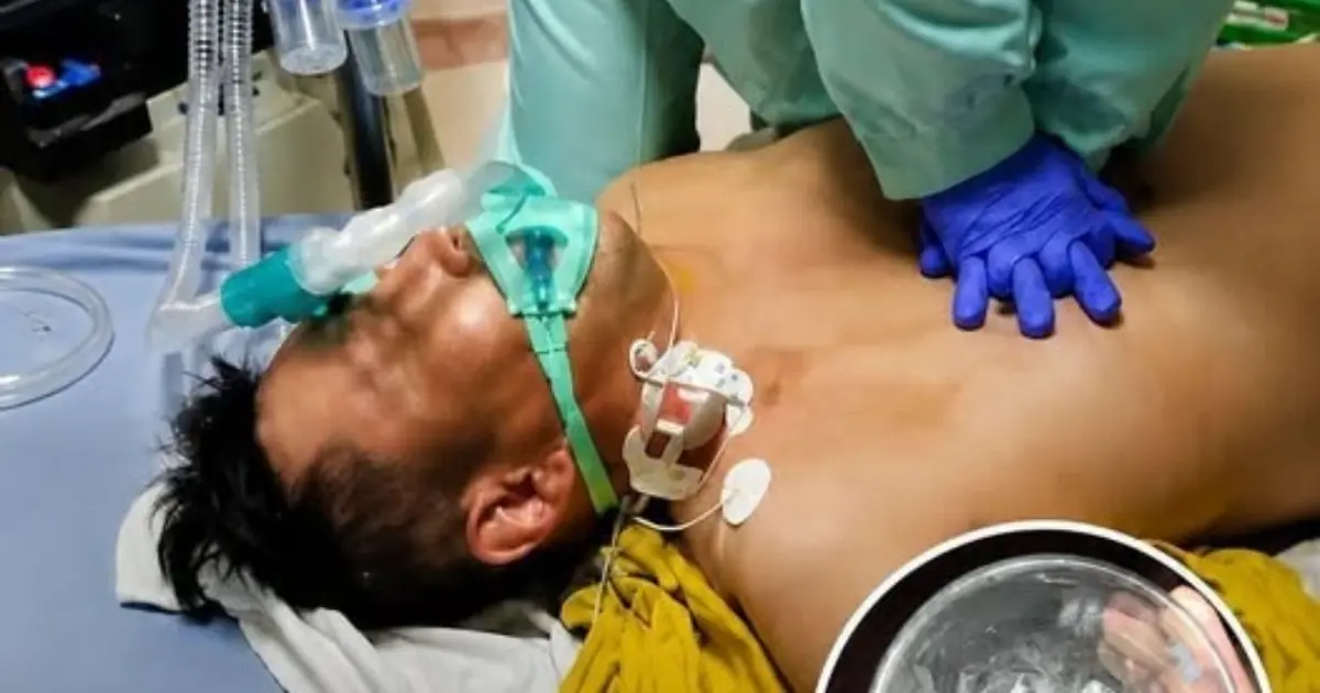 A 56-Year-Old Man Suffered a Stroke at Midnight—Doctors Point to These 4 Drinks.
