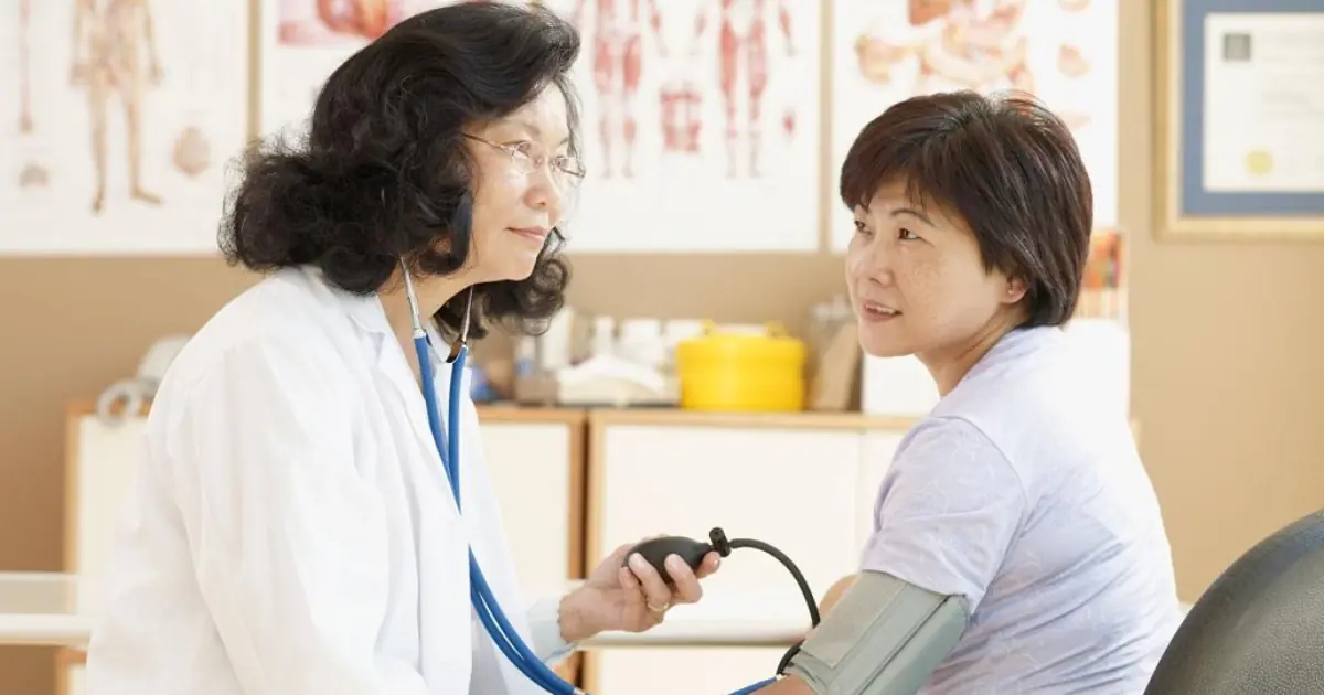 56-Year-Old Woman Suffers Fa.tal Stroke After Years of Healthy Living: Doctors Warn of 3 Habits Many People Overlook