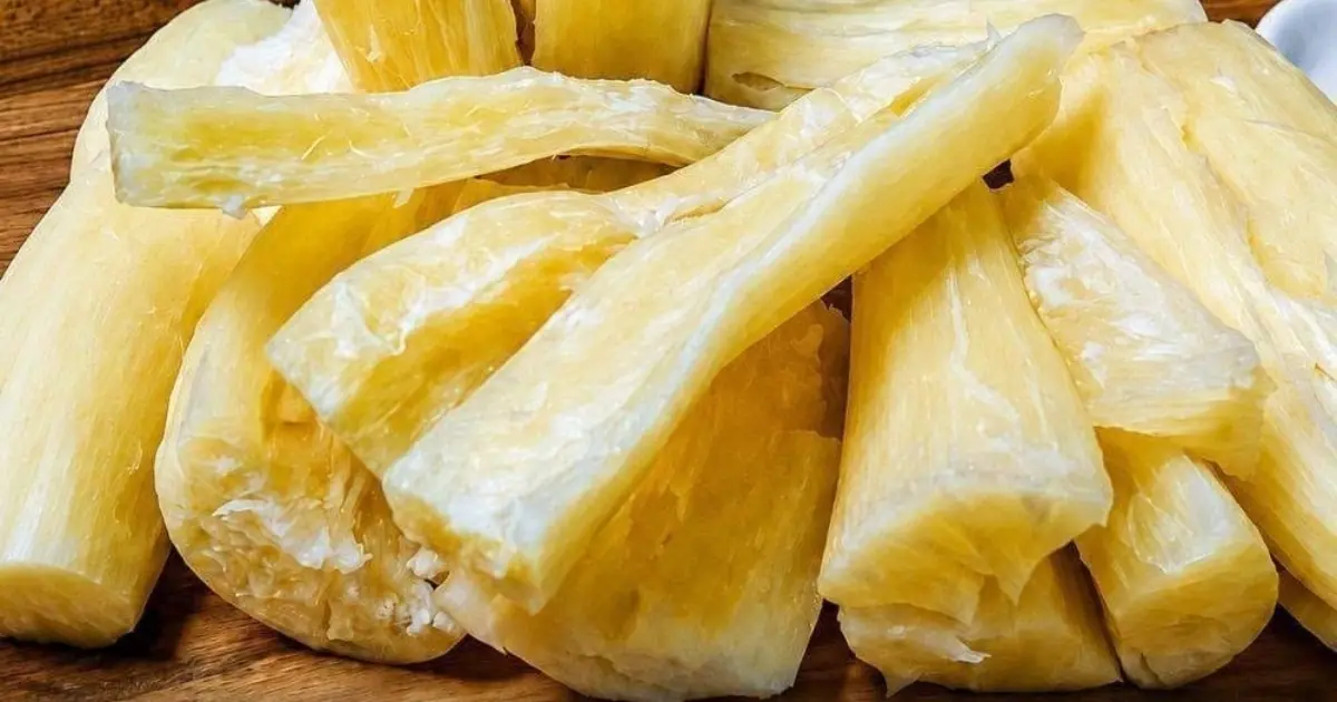 The “Deadliest Food in the World”? The Truth About Cassava and the Risk of Poisoning