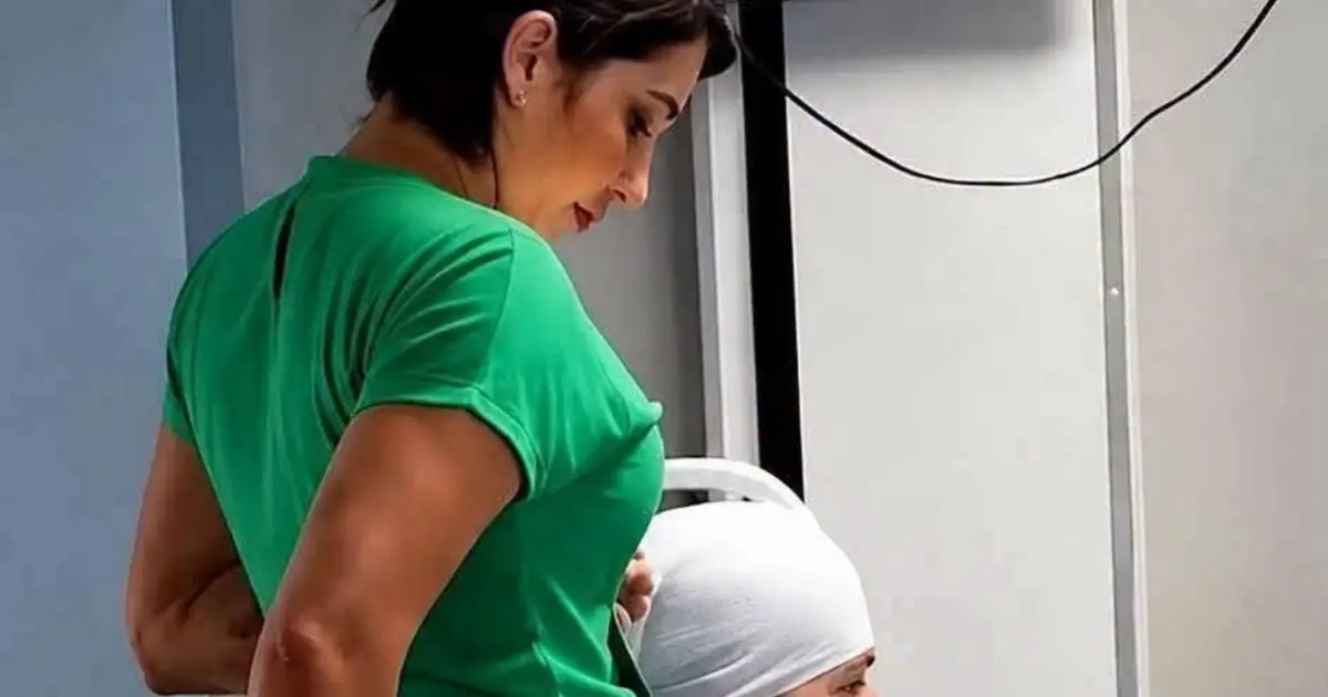 Camera footage: Nurse tried… See more...