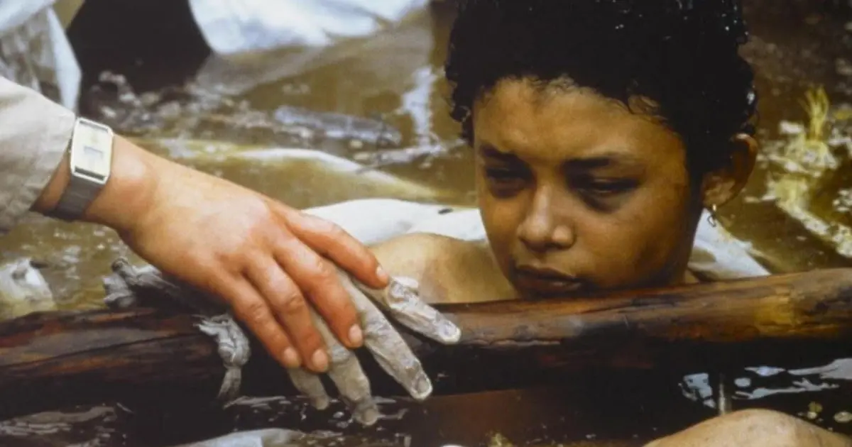 Photographer of tragic little girl trapped in volcanic mudflow explains why he didn’t help her