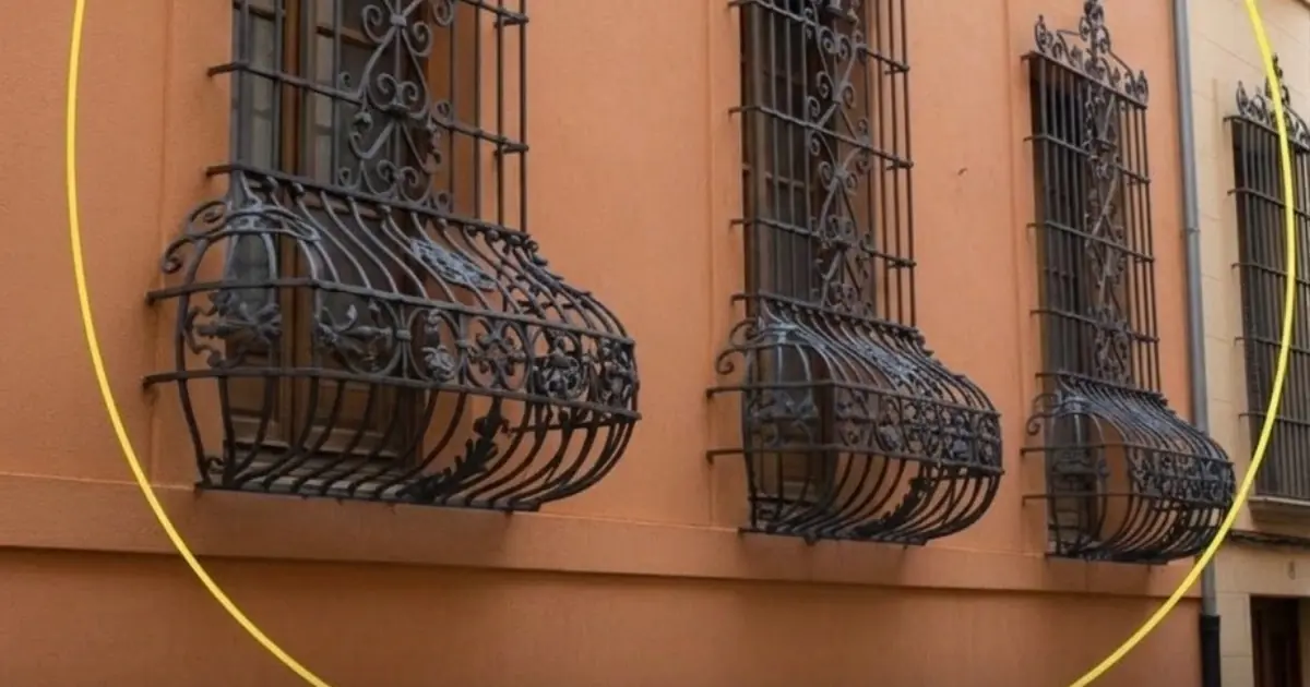 Why Do Some Window Bars Curve Outward? The Clever Design Has a Practical Purpose