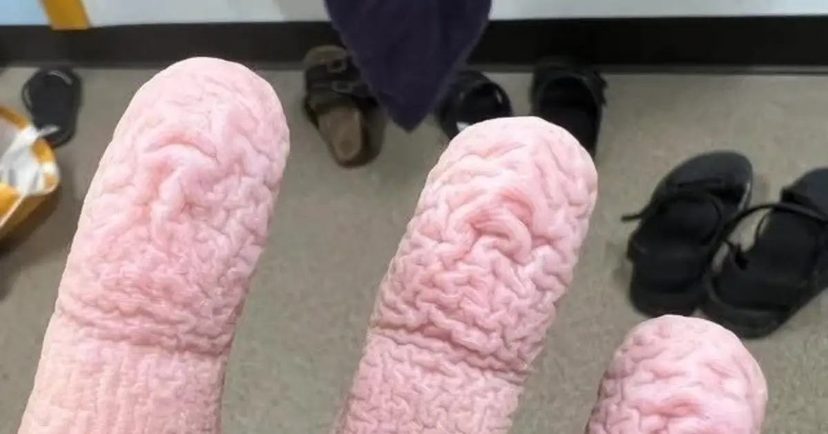 Wrinkled Fingers After Water Exposure: What Your Skin May Be Telling You