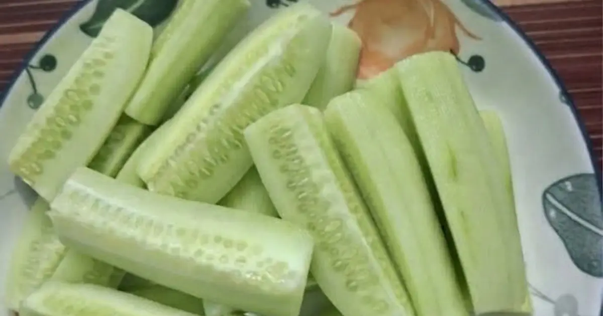 What Really Happens to Your Body If You Eat Cucumbers Every Day...