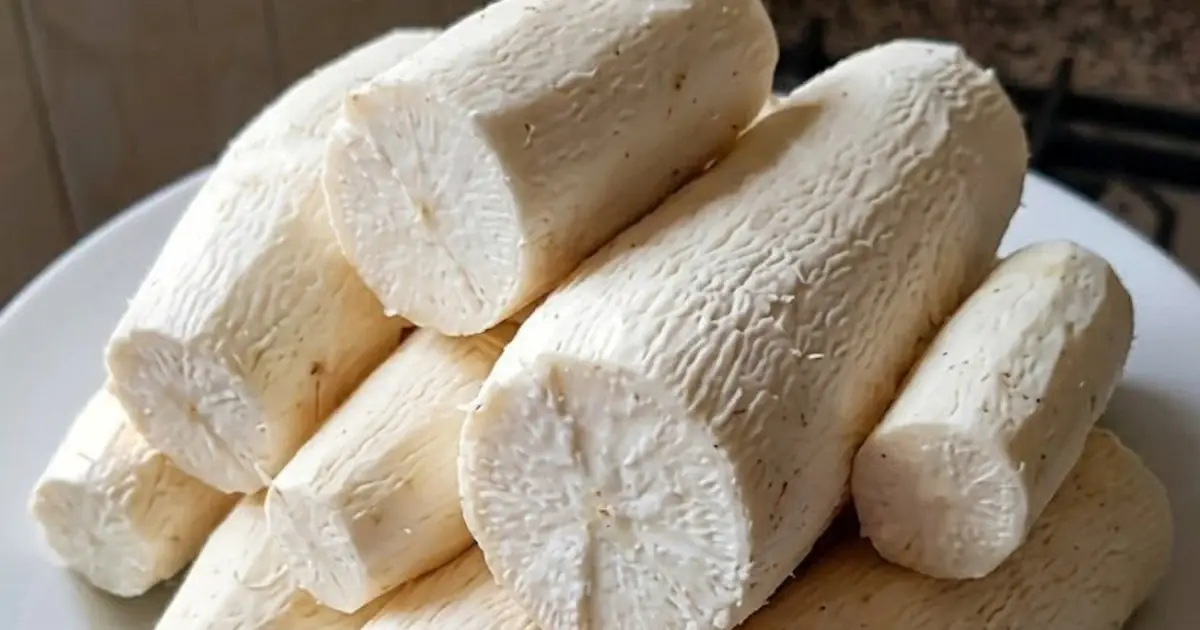Why So Many People Eat Raw Garlic for Health Benefits: 10 Potential Benefits You Should Know